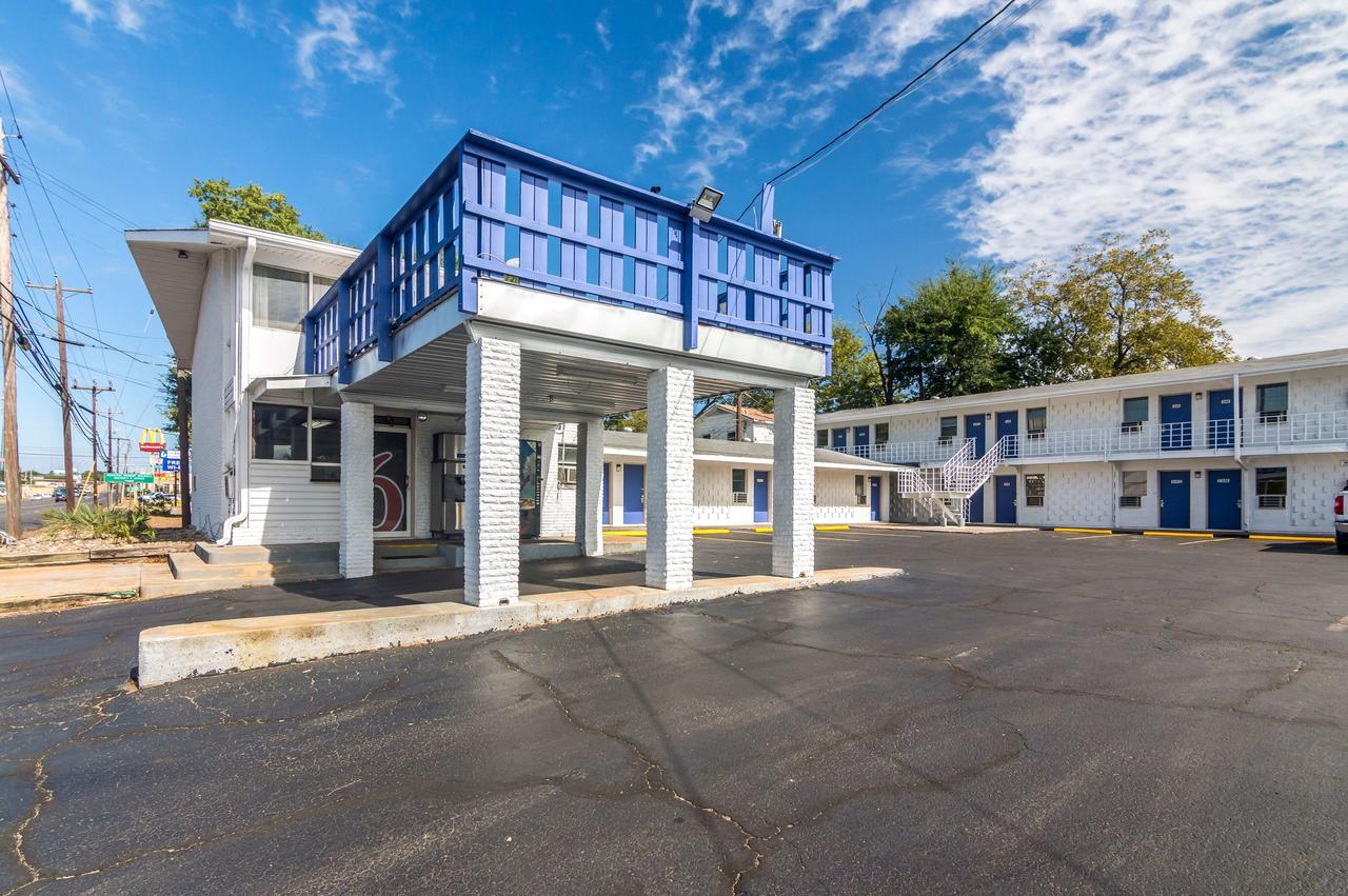 Trade Wind Motel Jacksonville Экстерьер фото