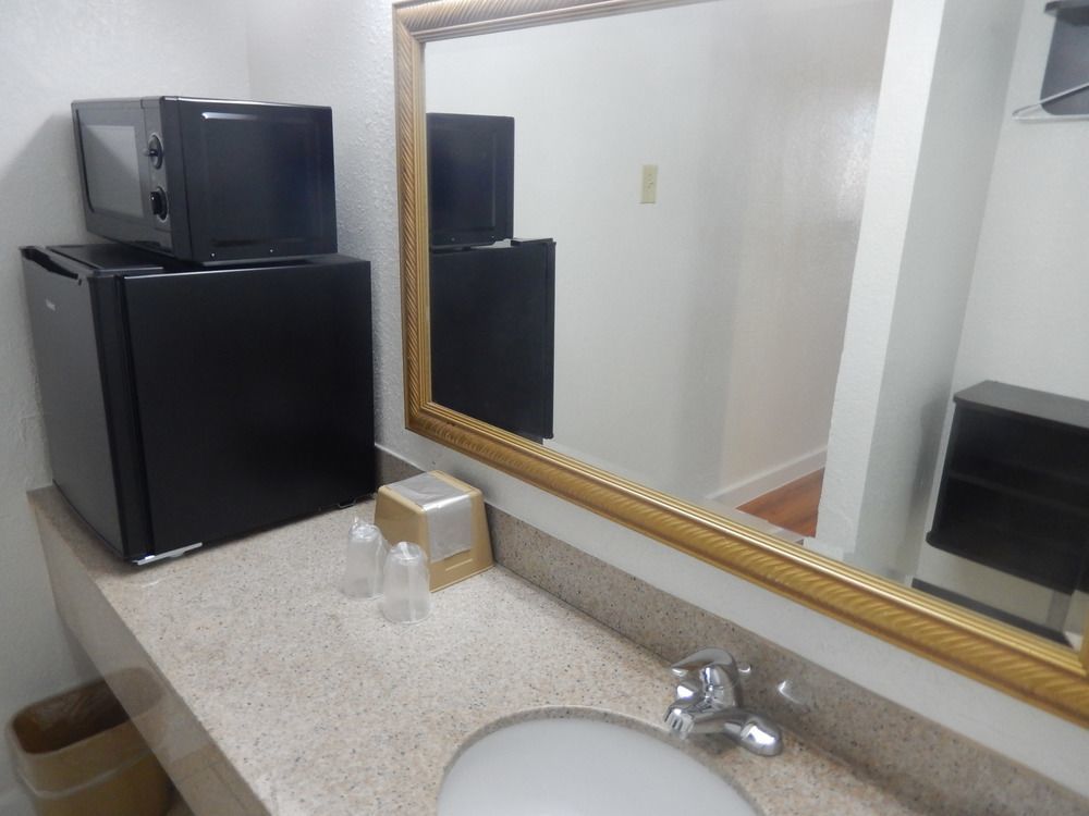 Trade Wind Motel Jacksonville Экстерьер фото