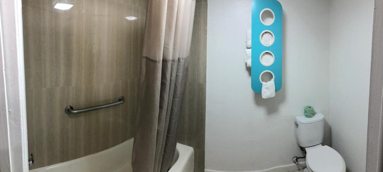 Trade Wind Motel Jacksonville Экстерьер фото