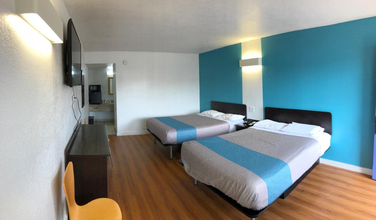 Trade Wind Motel Jacksonville Экстерьер фото